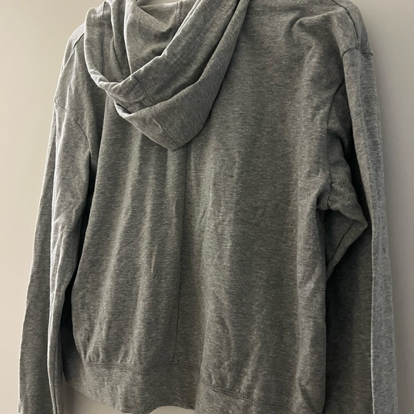 Nike size Medium . - Picture 3 of 4